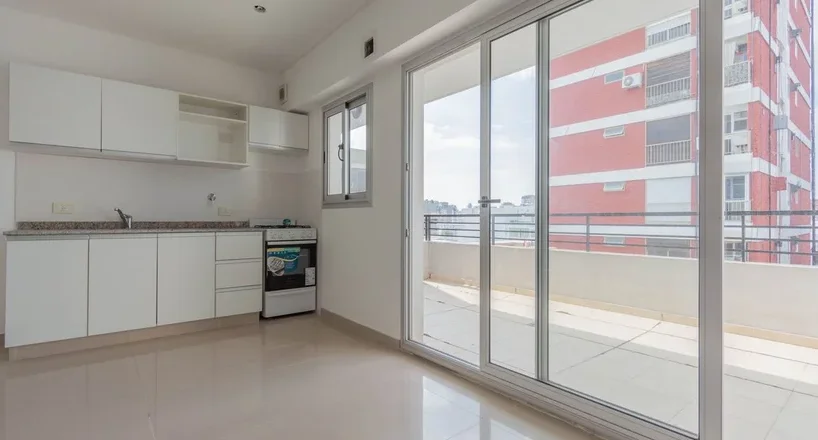 Depto Venta 2 Amb con balcón y cochera