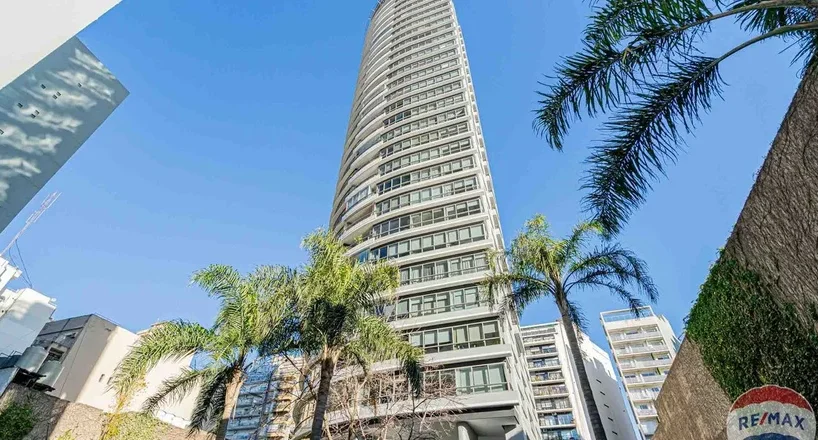 https://www.remax.com.ar/listings/venta-depto-3-amb-c-coch-y-baulera-palermo-view