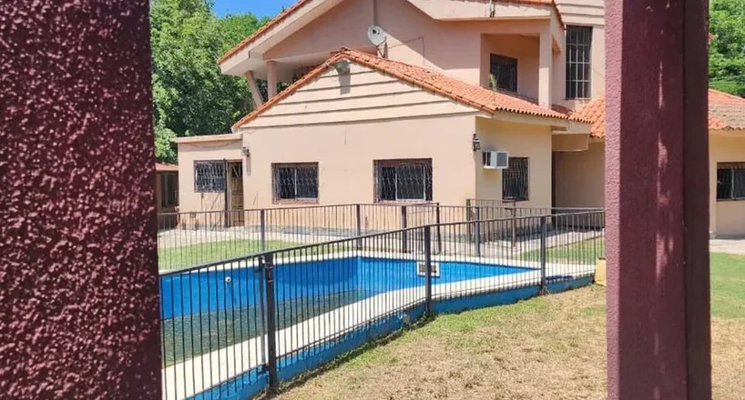 venta-casa-6-amb-gran-parque-piscina-lote-3000-m2